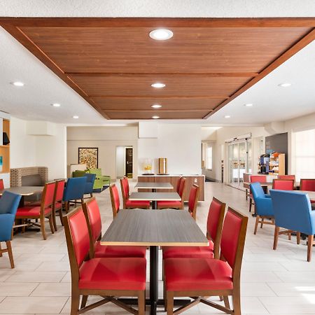Holiday Inn Express & Suites Sarasota East By Ihg Vamo Esterno foto