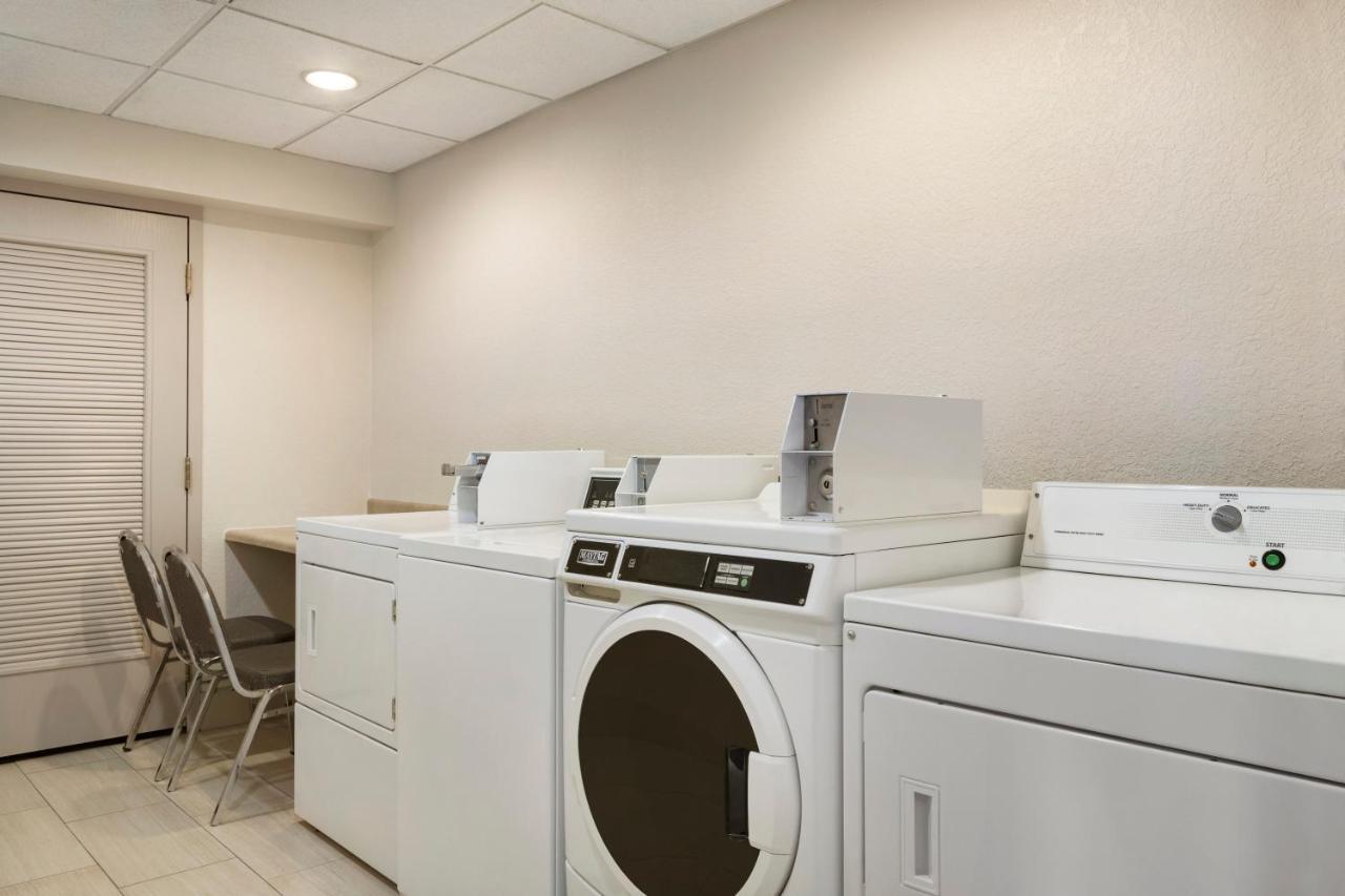Holiday Inn Express & Suites Sarasota East By Ihg Vamo Esterno foto